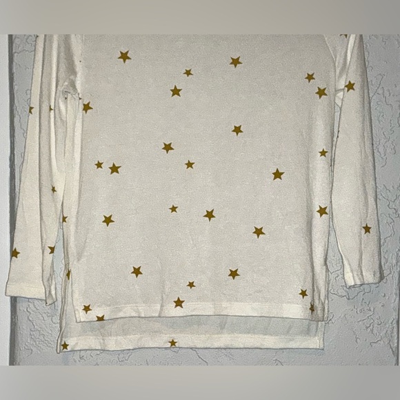 Old Navy White Long Sleeve Shirt with Gold Stars (NWOT) - Picture 3 of 9